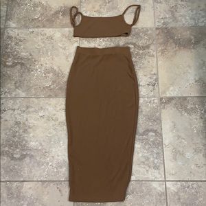 CROPPED TOP + SKIRT (MATCHING SET)